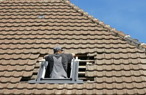 Pose de velux - Eugénie les Bains